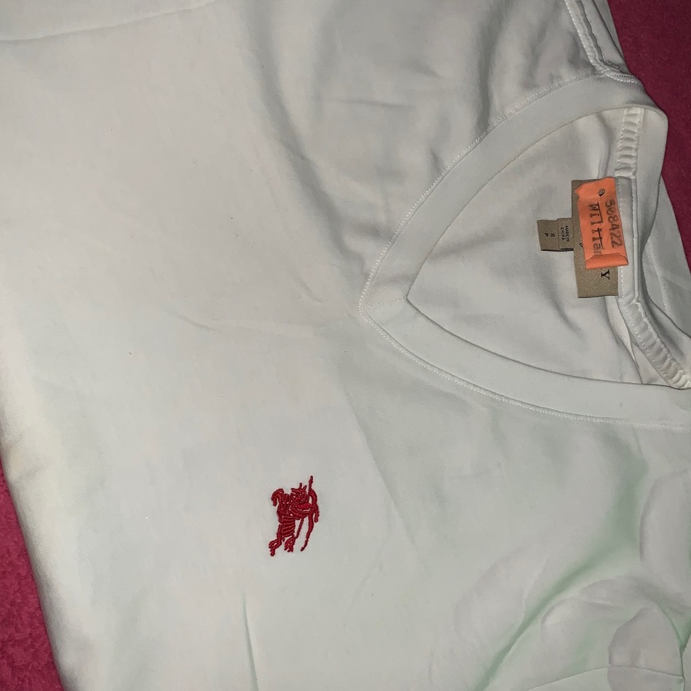 Burberry V-neck Tee